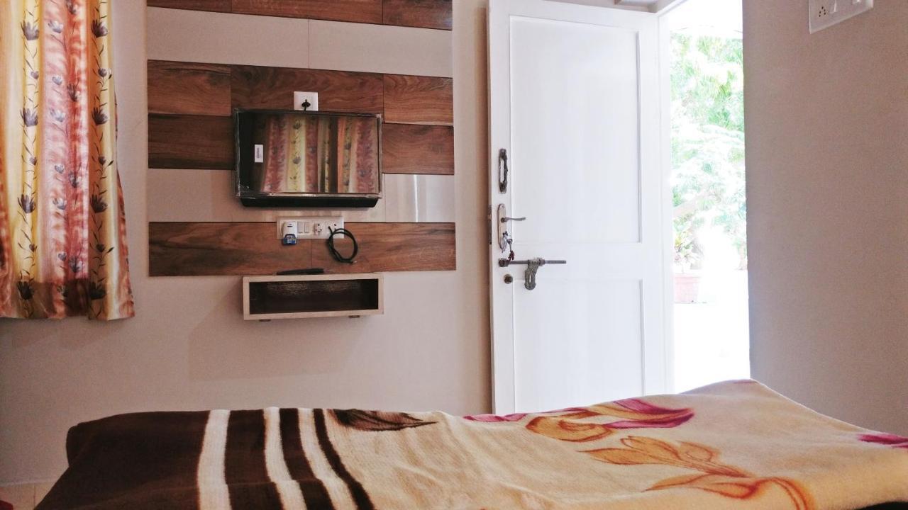 "Go Desert" Homestay ブジ エクステリア 写真
